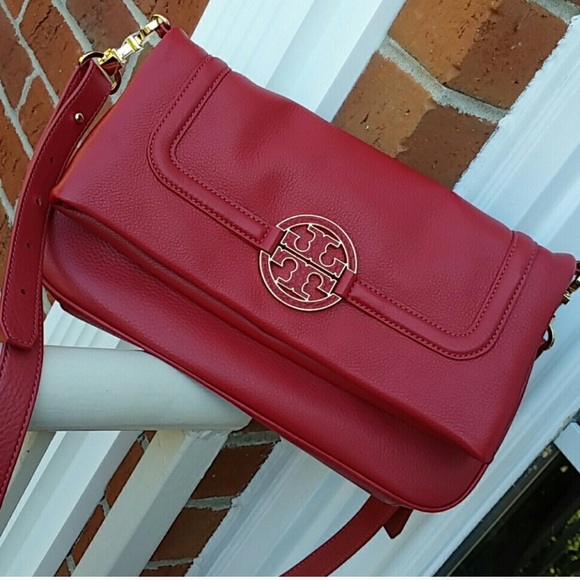 Tory Burch Handbags - NWOT TORY BURCH - Amanda bag